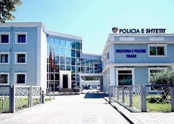 Konflikti/ 46-vjeçari godet me grushte e dorezë metalike kushëririn