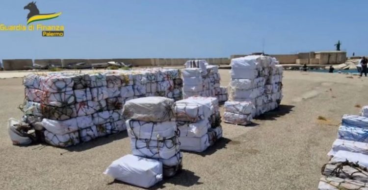 Sekuestrohen 5.3 ton kokainë, një shqiptar mes të arrestuarve / Emrat