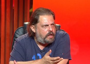 18 vjeç, Elton Deda na prezanton për herë të parë me djalin e tij