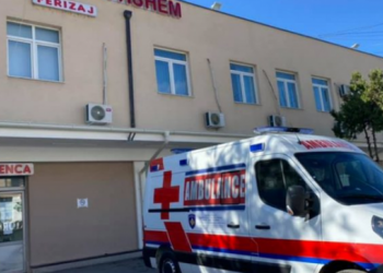 Bie nga kati i tretë i pallatit, humb jetën tragjikisht 26-vjeçari në Ferizaj