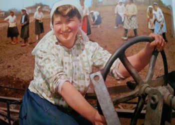 Shqipëria komuniste, tatimi për beqarët dhe dasmat pa vello e stoli