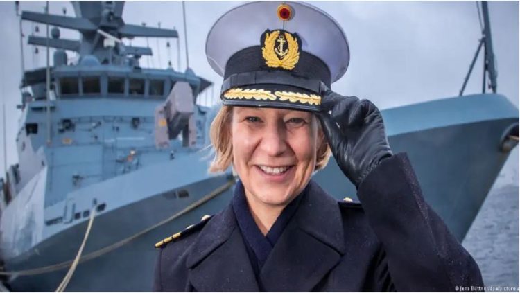 Gjermania dëshiron të shtojë numrin e grave në ushtri