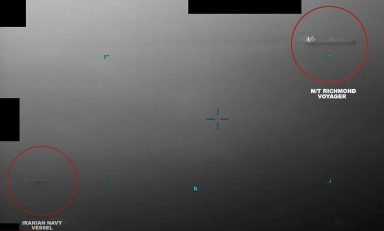 Momenti që SHBA parandaloi sekuestrimin e një cisterne në pronësi greke nga Irani (VIDEO)