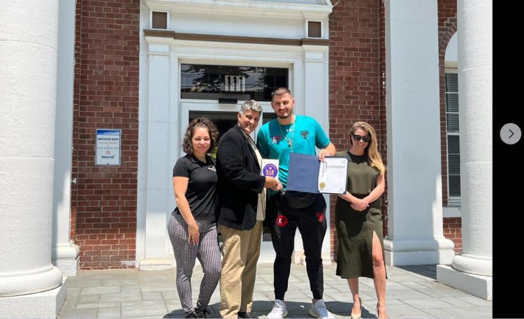 Boksieri shqiptar Kristian Prenga nderohet me çmimin e lartë në SHBA