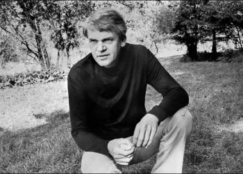Ndahet nga jeta shkrimtari i njohur çek, Milan Kundera