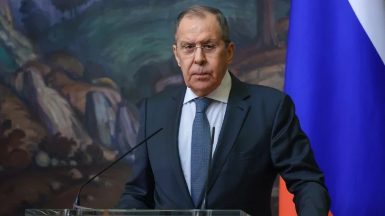 Lavrov paralajmëron Turqinë: Do të keni pasoja nëse lejoni liderin e “Azov” që…
