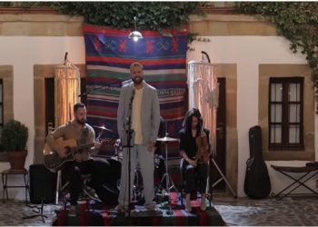 VIDEO/ Luiz Ejlli performon live në sheshxhirimin e filmit “Në kuadër të dashurisë”