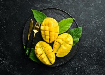 Mango lufton kancerin e gjirit? Ja e vërteta