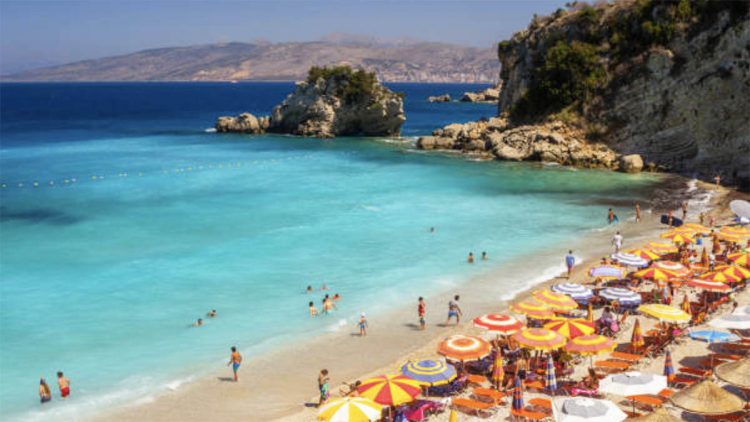 Si ndikon uji me kripë i detit në lëkurë dhe cilat janë përfitimet