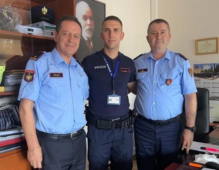 Gjeti portofolin me 10 mijë euro, Polici kursant ia dorëzon të zotit