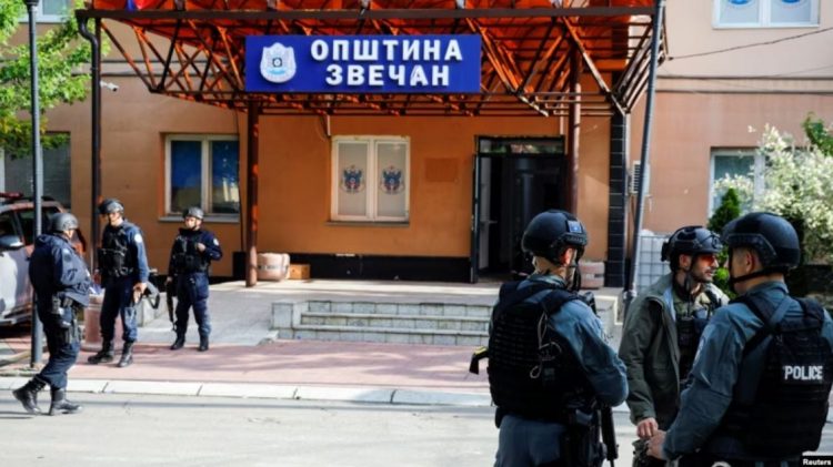 Policia e Kosovës tërhiqet nga objektet komunale në veri të vendit