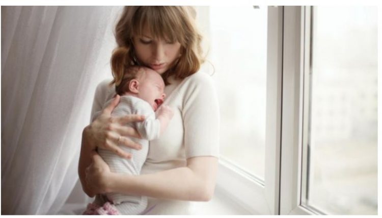 Jeni bërë nënë në moshë të re? Ja disa këshilla që ju duhen
