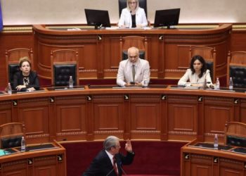 Nuk guxoi të fliste në Kuvend, Rama: Ja kur do flas për Ahmetajn