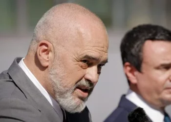 Rama nuk komenton refuzimin e Albin Kurtit për ta takuar: Do të flas nesër…