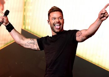 Ricky Martin ka një mesazh për fansat në Tiranë: Bëhuni gati…