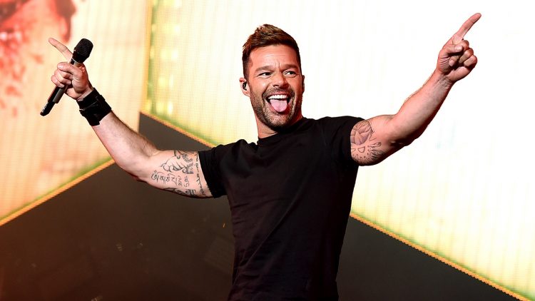 Ricky Martin ka një mesazh për fansat në Tiranë: Bëhuni gati…