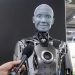 “A do të rebeloheshe kundër krijuesit tënd?”, ja si përgjigjet roboti ‘Ameca’