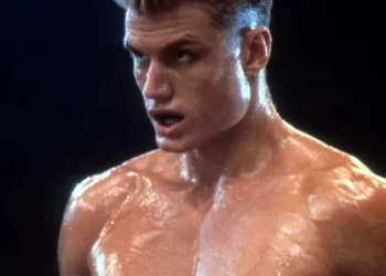 “Rusi” i “Rocky”-t martohet me të dashurën e tij, 40 vjeç më e re