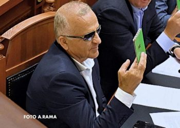 Dorëzoi mandatin e deputetit, Rrahman Rraja i kërkon ndjesë edhe Ramës: Dështova si prind…