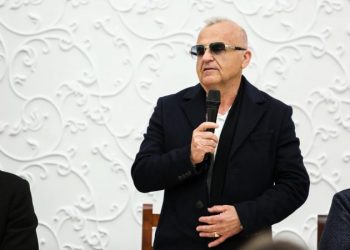 Rraja dorëzoi mandatin, ja kush pritet ta zëvendësojë në Kuvend