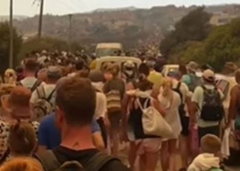 Zjarret në Rodos/ 19 mijë persona të evakuuar