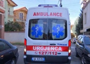 Rrezikoi të binte nga kati i pestë, shpëton mrekullisht 5-vjeçari