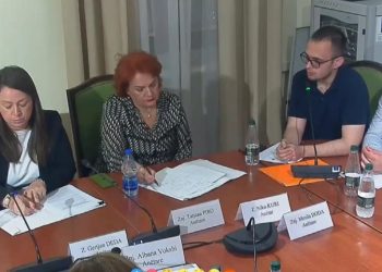 Studentët e mjekësisë te “Shëndetësia”: Sot nuk ka shpresë…