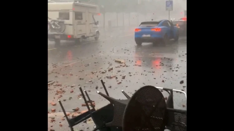 Një i vdekur dhe shumë të dëmtuar nga tornado në Zvicër (VIDEO)