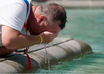 Thyhet rekordi, qershori më i nxehtë në Britani që nga 1884