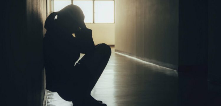 Skandali/ Trajneri i Arteve Marciale përdhunon 3 sportiste të mitura