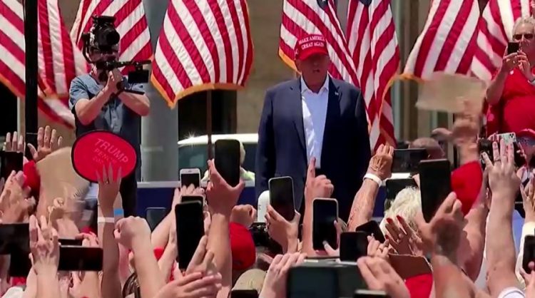 Trump sulmon Biden: Paguhet njësoj si një kriminel…