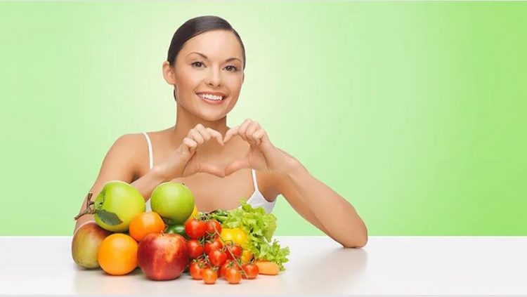 Vala e të nxehtit, çfarë ushqimesh rekomandojnë ekspertët