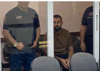 Policia kontrollon banesën e Valter Bamit, por del “duarbosh”