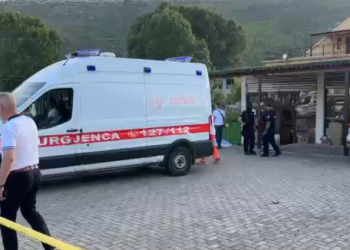 Detaje nga vrasja/ Viktima u qëllua me breshëri, autorët të maskuar