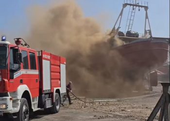 Zjarr në kuvertën e anijes në Durrës, rrezikohej shpërthimi i …