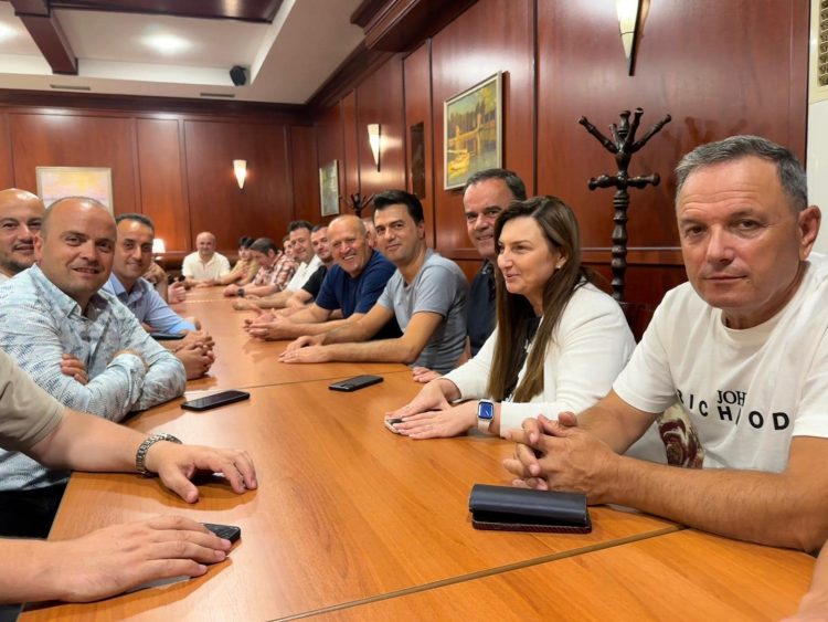 Basha: Hetim të thelluar parlamentar për investitorët strategjikë