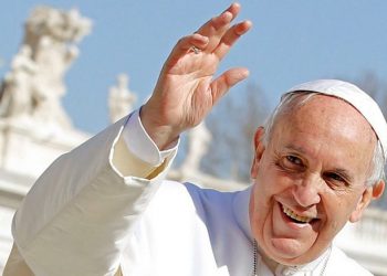 Papa Françesku paralajmëron vizitë në Kosovë