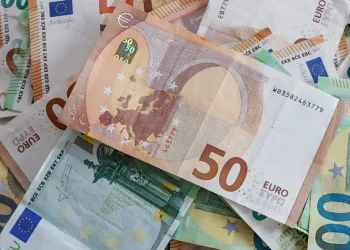 Gjithnjë e më shumë euro të falsifikuara! Ja arsyet