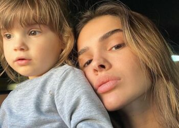 Pas kaosit me Feron, Arbenita shfaqet e lumtur me vajzën e saj