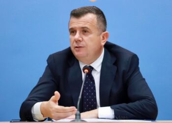 Siguria në plazhe, Balla: Respektoni perimetrat e sigurisë ujore!