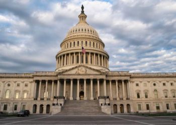 Alarm në Senatin Amerikan, një person i armatosur në zyra?