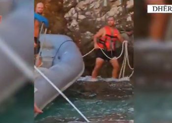 19-vjeçari bie nga shkëmbi në Dhërmi (VIDEO)