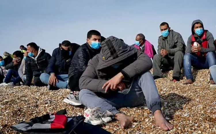 DM: Trafikantët shqiptarë përfitojnë dyfish nga klandestinët