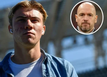 United duhet të shtyjë zyrtarizimin e “Haalandit të ri”