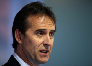 Klubi anglez mbetet pa trajner një javë para fillimit të kampionatit