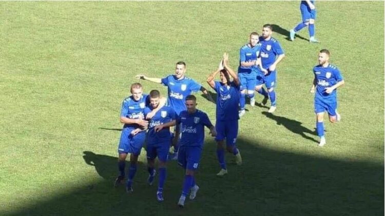 Pogradeci binjakëzohet me dy klubet e njohura ballkanike