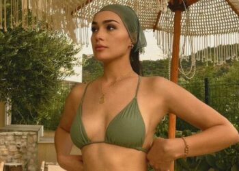 “Ji një person i mirë…”/ Kë ka ‘thumbuar’ Klea me këtë mesazh?