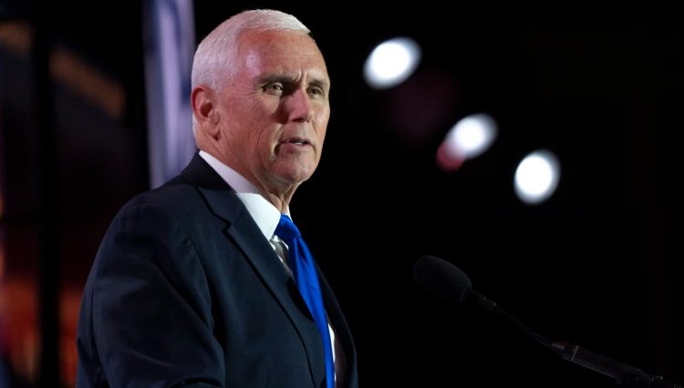 Pence kundër ish-presidentit Trump, përpiqet të forcojë shanset në fushatën republikane