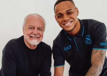 Napoli kryen me sukses tratativën për mbrojtësin e ri