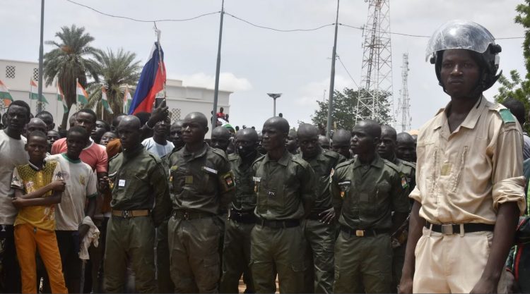 Blloku afrikan thotë se ka një plan për ndërhyrje në Niger